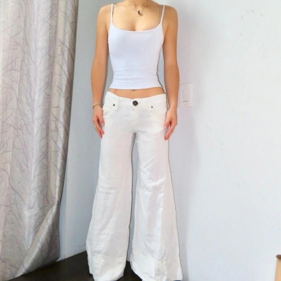 Bebe White Denim Skirt - Picture 1 of 6